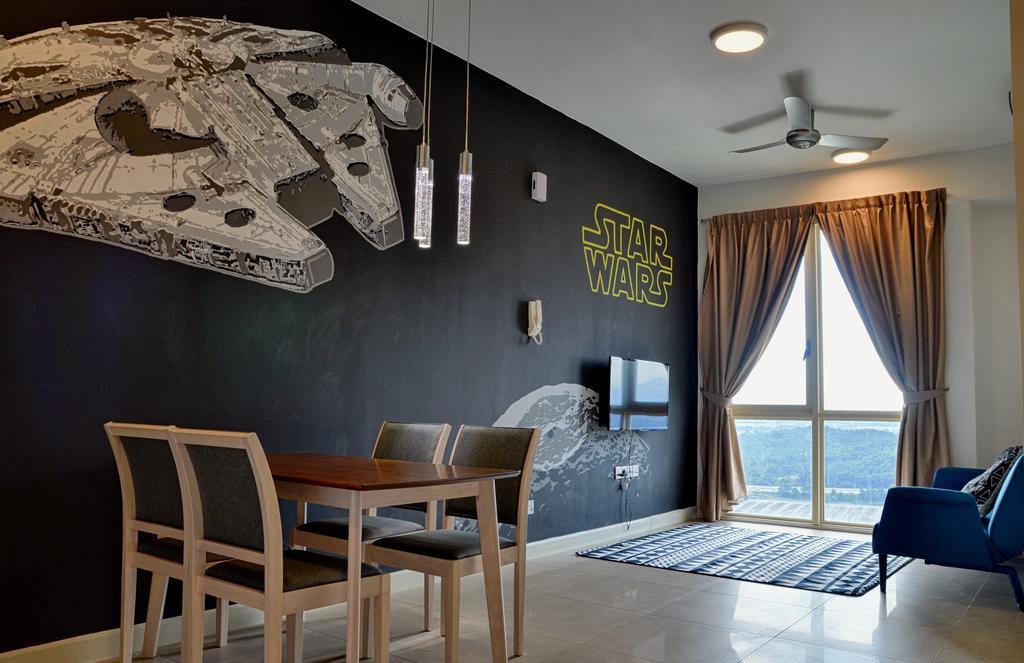 Holi Afiniti Themed Suites Нусаджайя Экстерьер фото